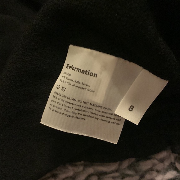 Reformation Black Puff Shoulder top - Picture 6 of 6